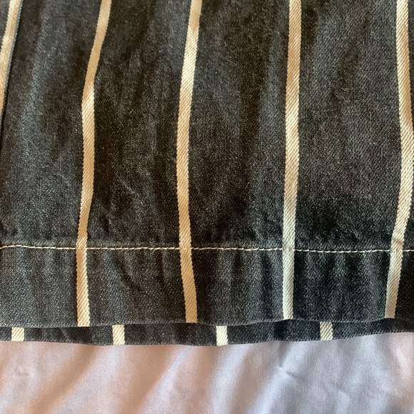 BDG Urban Oufitters Cropped Pants - Picture 3 of 5